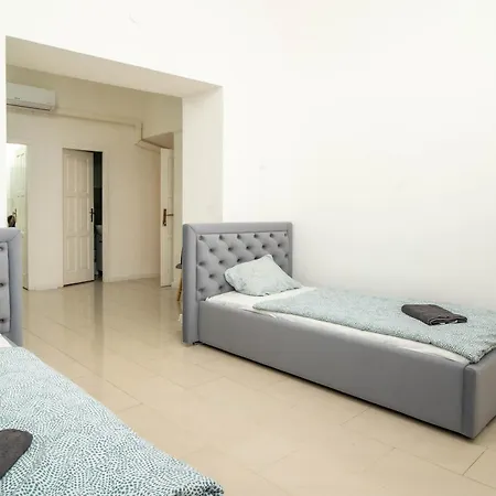 Appartement Luxapart Iii Beautiful Views With Breakfast Košice